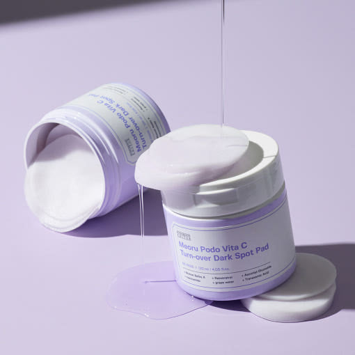 SUNGBOON EDITOR Meoru Podo Vita C Turn-Over DSP 140ml 60pads dark spot care pad