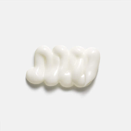 Lightweight cream soothes sensitive and acne-prone skin with black cohosh extract