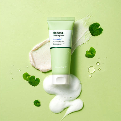 Centella asiatica cleansing foam for sensitive and dry skin daily use