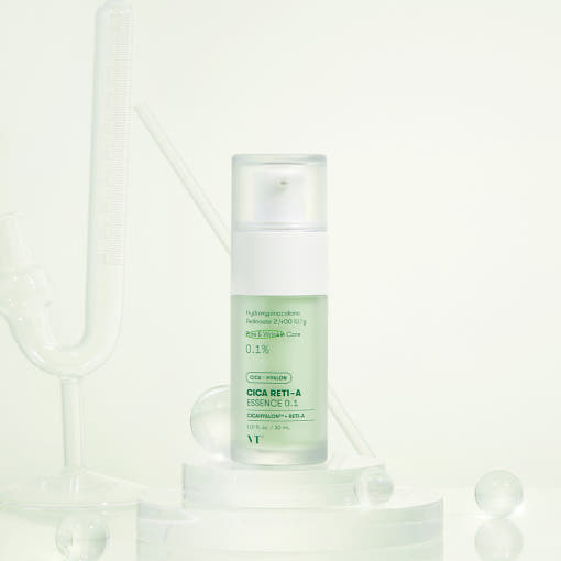 VT Cica Reti-A Essence hydroxypinacolone retinoate pore care